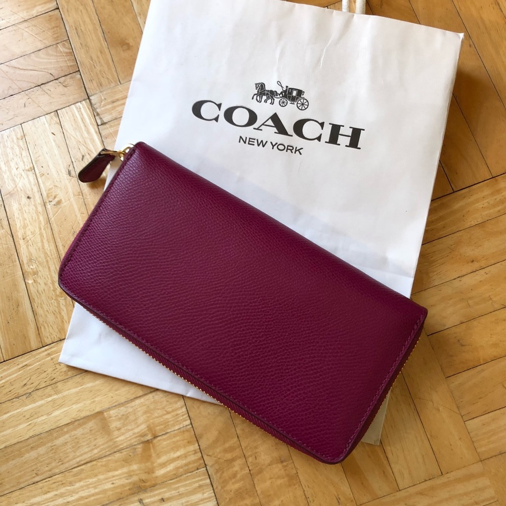 Coach Magenta Zip Around Leather Wallet - Picture 3 of 4
